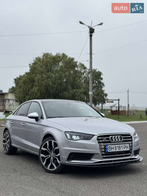 Седан Audi A3 2015 в Одессе