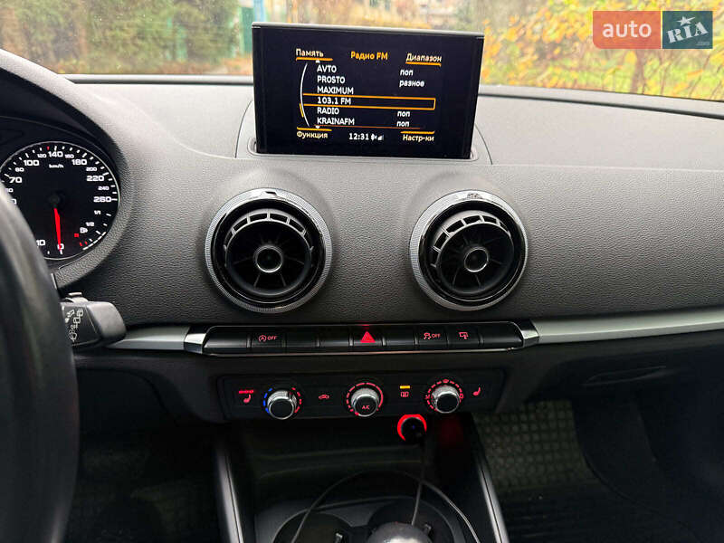 Хэтчбек Audi A3 2015 в Киеве фото 15 Хэтчбек Audi A3 2015 в Киеве