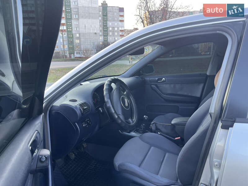 Хэтчбек Audi A3 2001 в Чернигове
