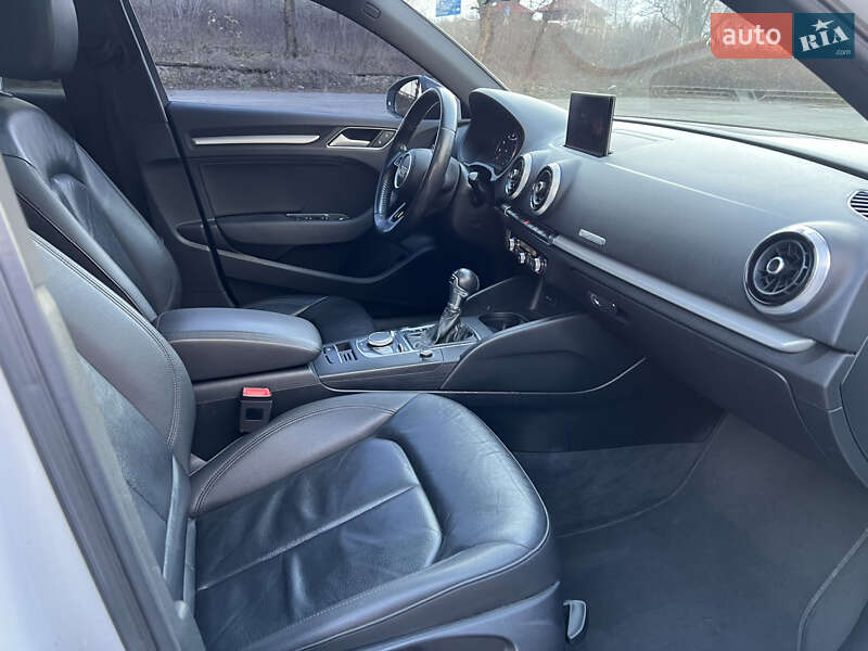 Седан Audi A3 2016 в Києві