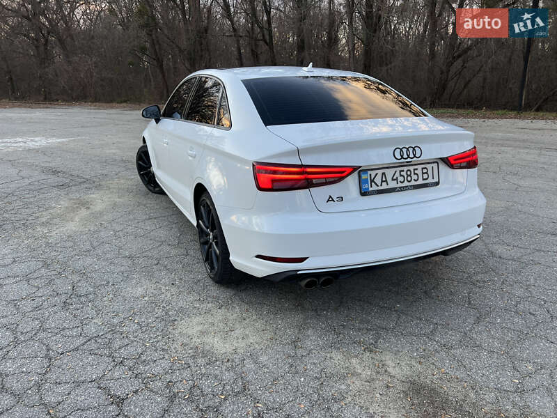 Седан Audi A3 2016 в Києві