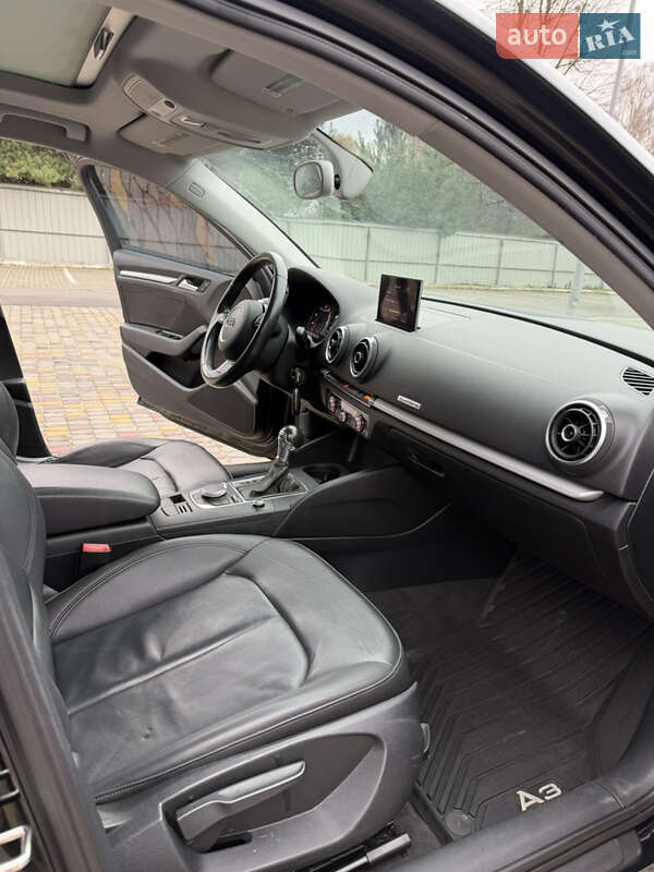 Седан Audi A3 2015 в Луцке фото 16 Седан Audi A3 2015 в Луцке
