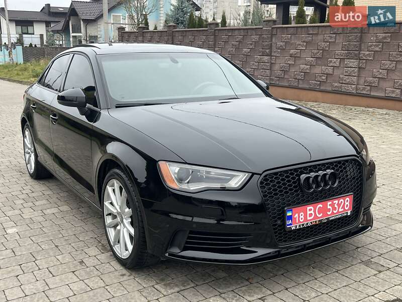 Седан Audi A3 2015 в Рівному