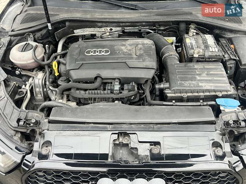 Седан Audi A3 2015 в Рівному
