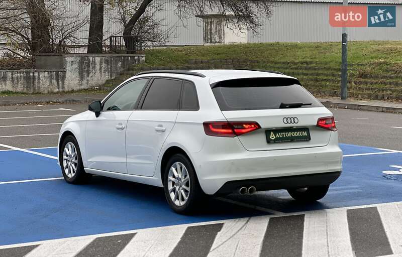 Хетчбек Audi A3 2016 в Києві фото 7 Хетчбек Audi A3 2016 в Києві