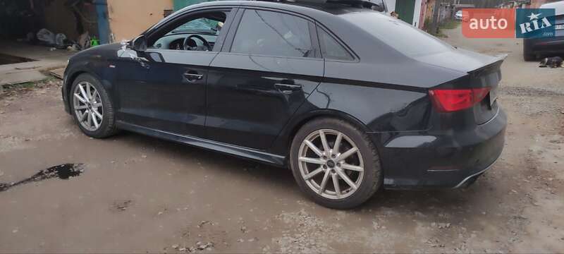 Седан Audi A3 2015 в Умані
