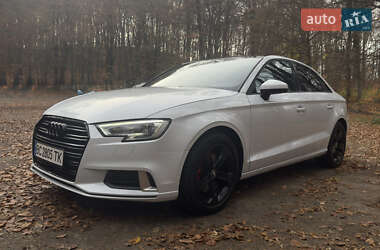 Седан Audi A3 2016 в Львове