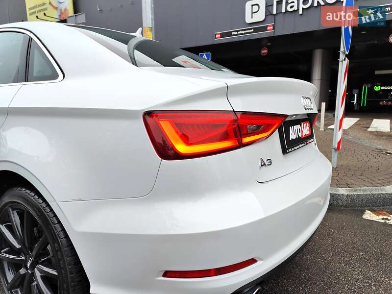 Седан Audi A3 2015 в Києві