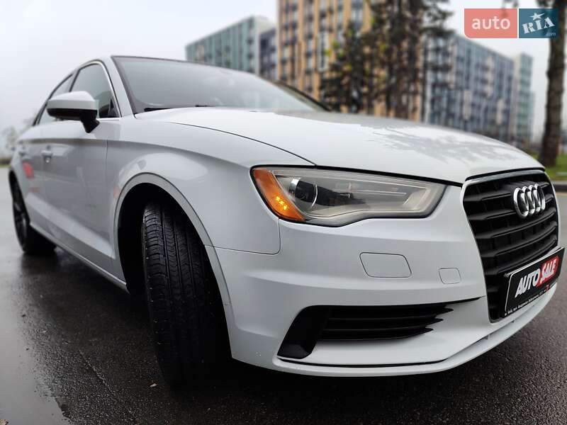 Седан Audi A3 2015 в Києві
