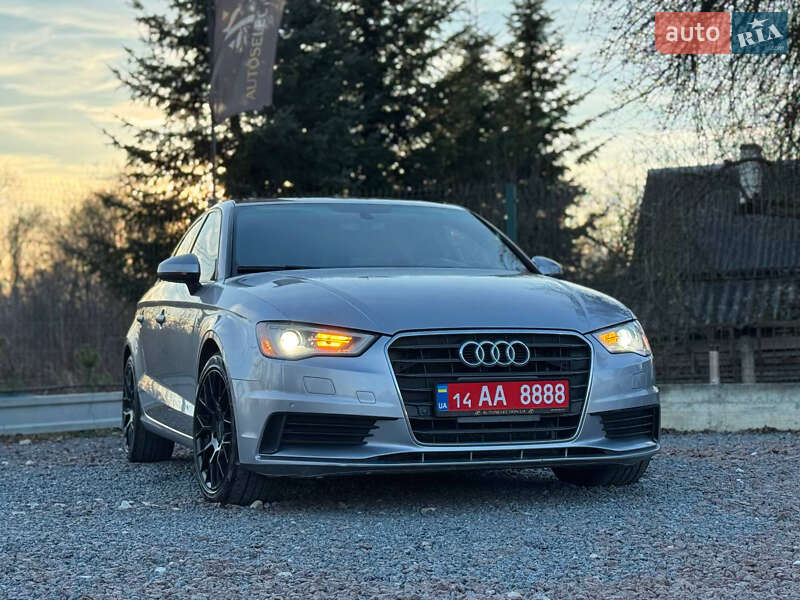 Седан Audi A3 2016 в Дрогобичі