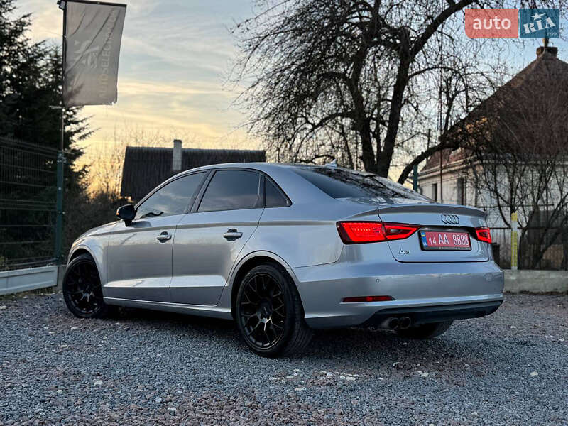 Седан Audi A3 2016 в Дрогобичі