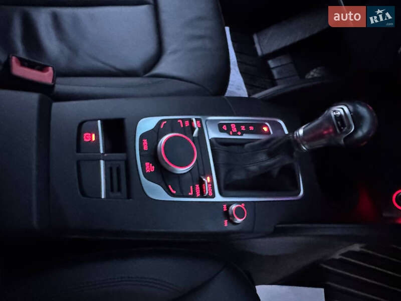 Седан Audi A3 2016 в Дрогобичі