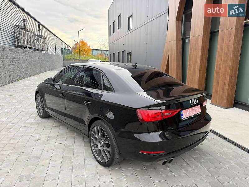 Седан Audi A3 2016 в Луцьку