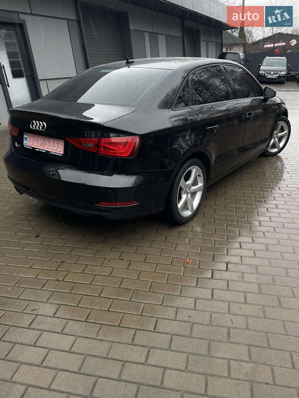 Седан Audi A3 2016 в Києві