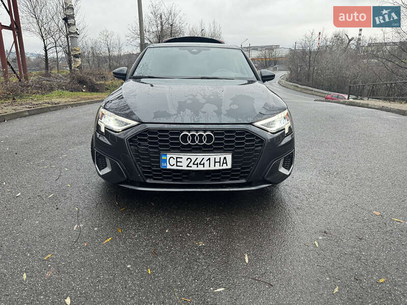 Седан Audi A3 2024 в Чернівцях