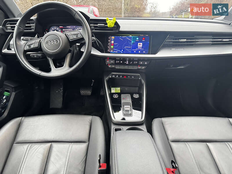 Седан Audi A3 2024 в Чернівцях