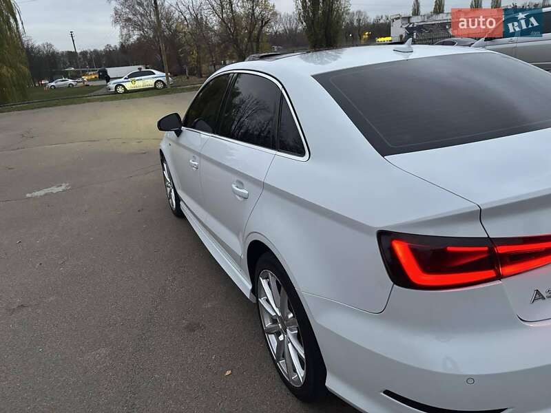 Седан Audi A3 2014 в Києві