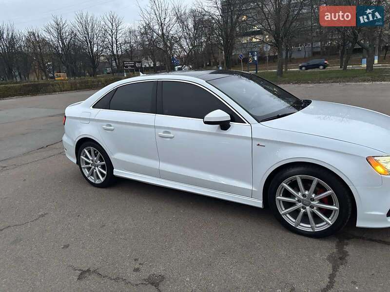 Седан Audi A3 2014 в Києві