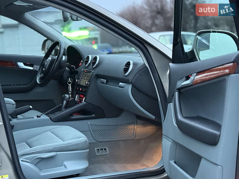 Хетчбек Audi A3 2009 в Старокостянтинові