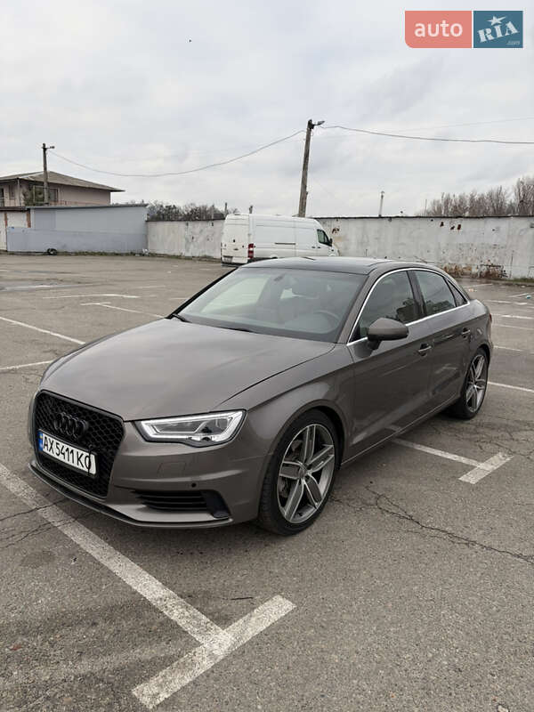 Седан Audi A3 2014 в Києві