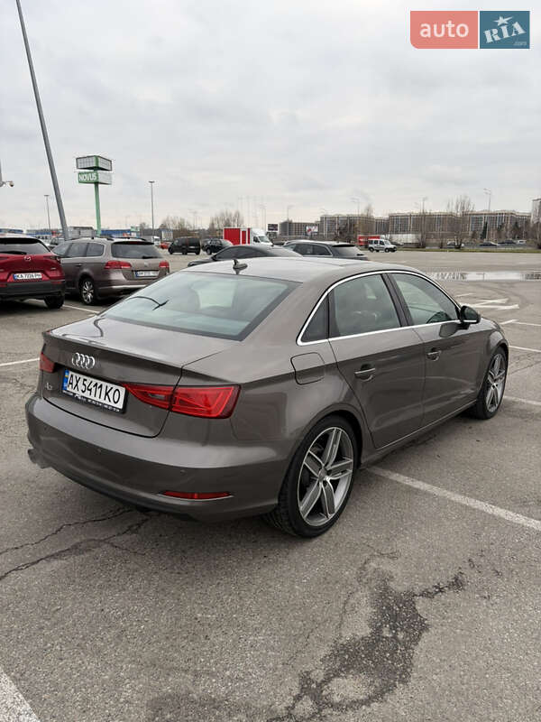 Седан Audi A3 2014 в Києві