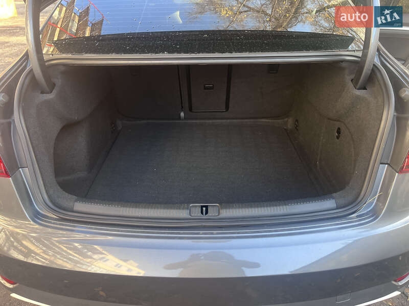 Седан Audi A3 2017 в Дніпрі фото 17 Седан Audi A3 2017 в Дніпрі