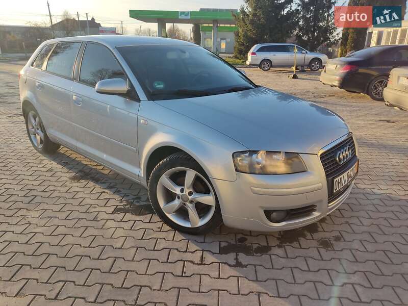 Хэтчбек Audi A3 2004 в Гусятине фото Хэтчбек Audi A3 2004 в Гусятине