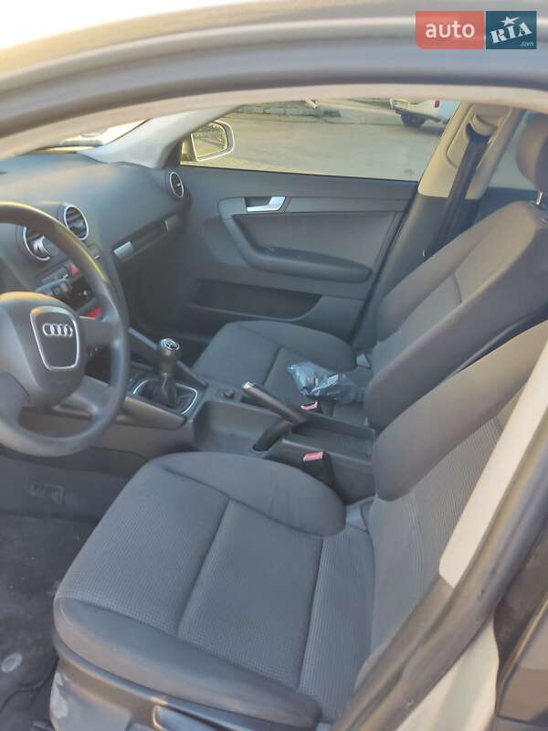 Хэтчбек Audi A3 2004 в Гусятине фото 7 Хэтчбек Audi A3 2004 в Гусятине