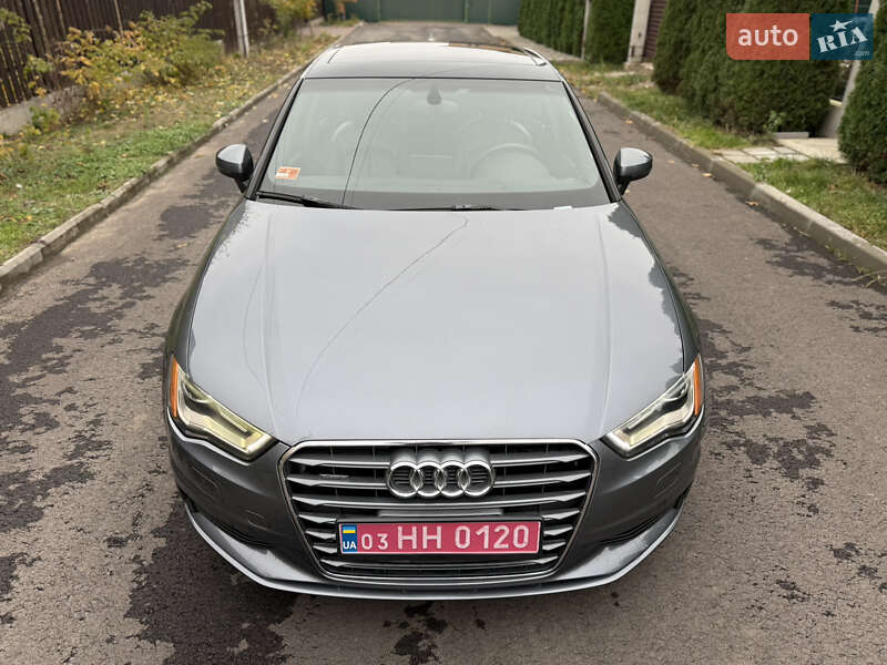 Седан Audi A3 2015 в Киеве