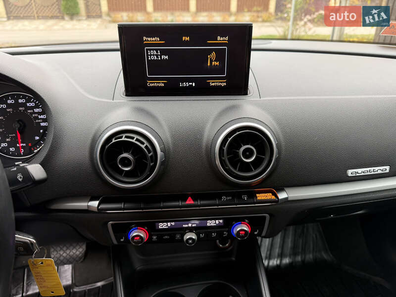 Седан Audi A3 2015 в Киеве