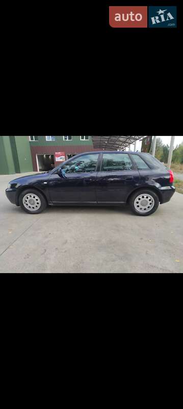 Хэтчбек Audi A3 2001 в Славуте
