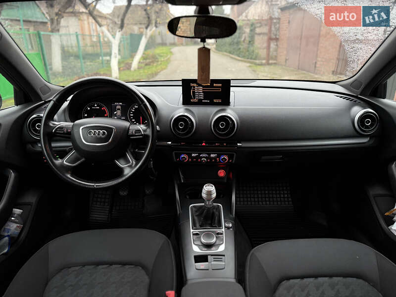 Хэтчбек Audi A3 2014 в Кривом Роге