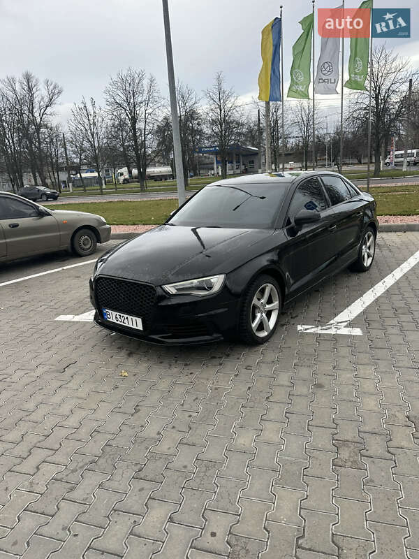 Седан Audi A3 2015 в Кременчуці
