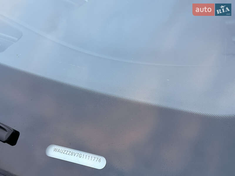 Седан Audi A3 2016 в Киеве