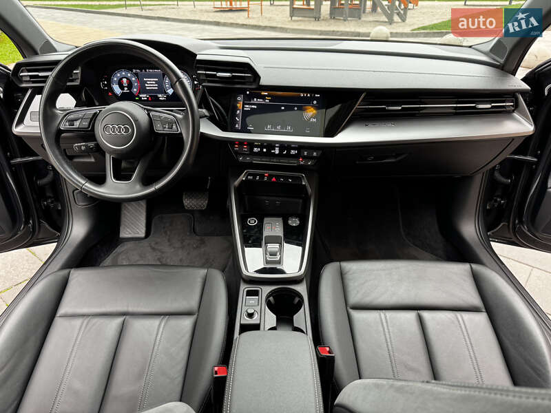Седан Audi A3 2023 в Киеве