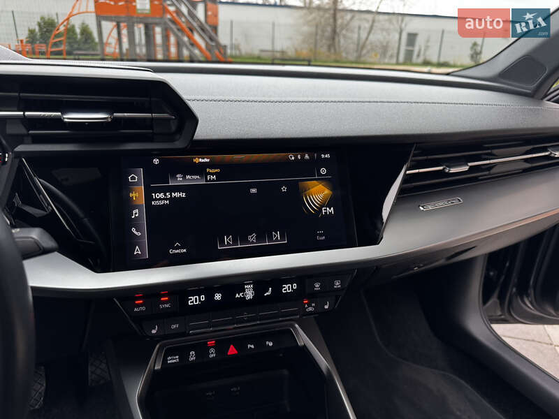 Седан Audi A3 2023 в Киеве