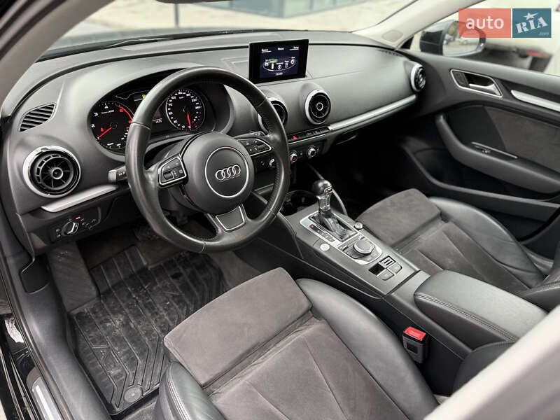 Хетчбек Audi A3 2016 в Львові