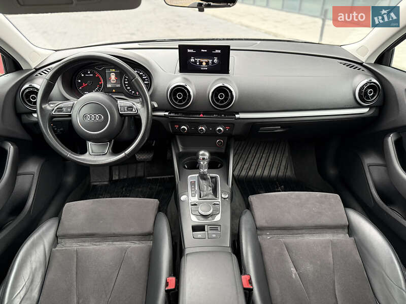 Хетчбек Audi A3 2016 в Львові