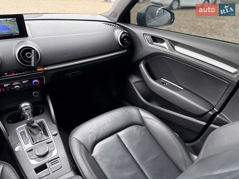 Седан Audi A3 2015 в Коломые