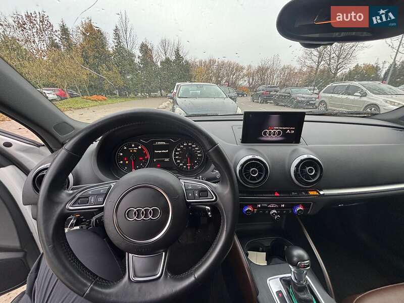 Седан Audi A3 2014 в Львові