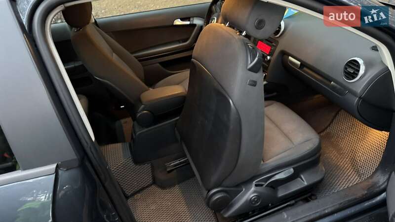 Хэтчбек Audi A3 2010 в Ахтырке