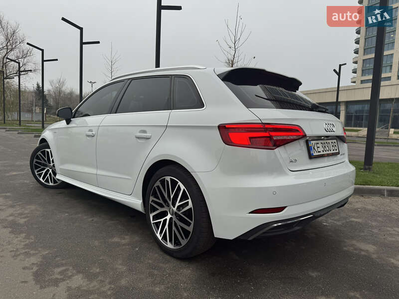 Хэтчбек Audi A3 2017 в Днепре фото 6 Хэтчбек Audi A3 2017 в Днепре