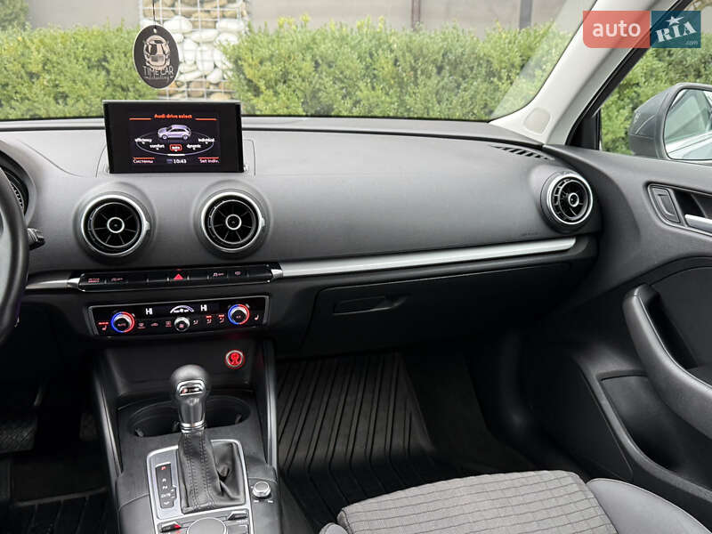 Хетчбек Audi A3 2013 в Стрию