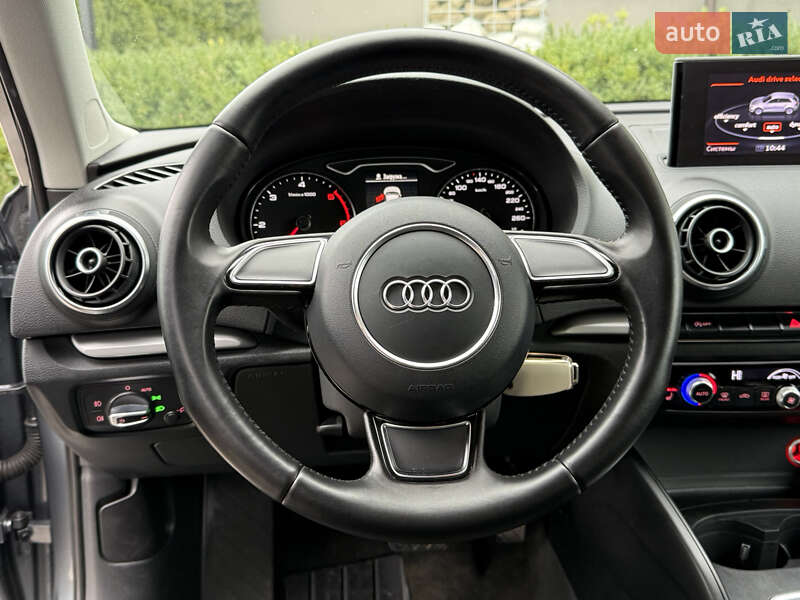 Хетчбек Audi A3 2013 в Стрию