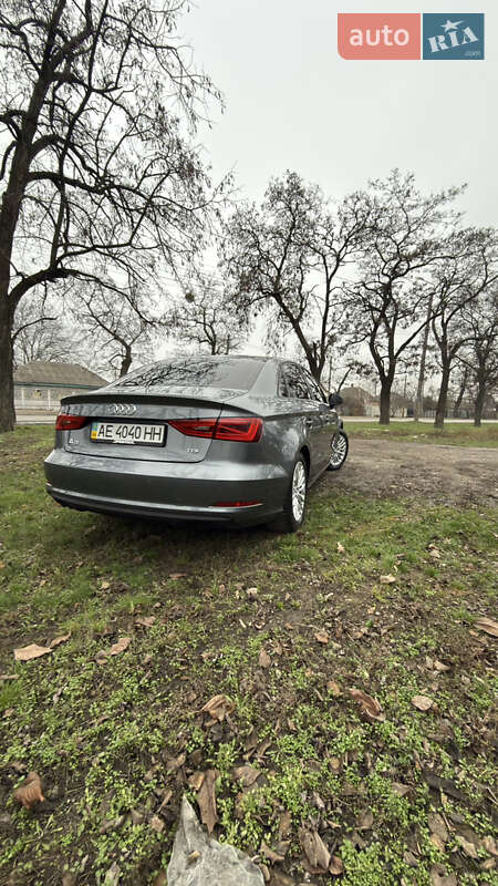 Седан Audi A3 2016 в Новомосковске