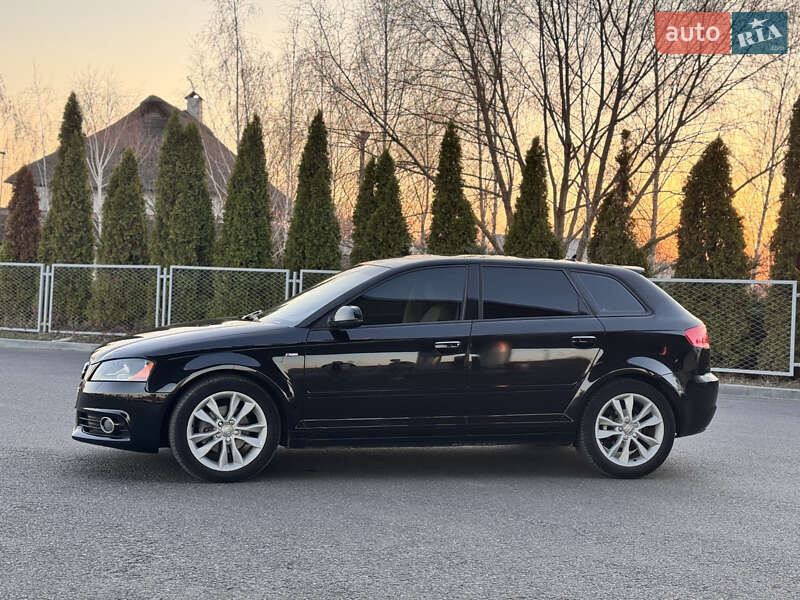 Хэтчбек Audi A3 2011 в Смеле