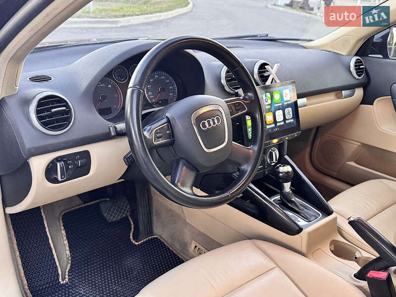 Хэтчбек Audi A3 2011 в Смеле
