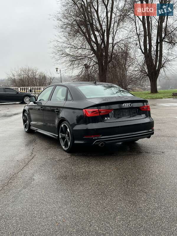 Седан Audi A3 2016 в Кривом Роге