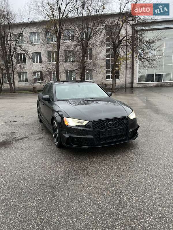 Седан Audi A3 2016 в Кривом Роге