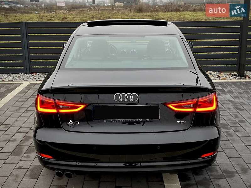 Седан Audi A3 2016 в Мукачево
